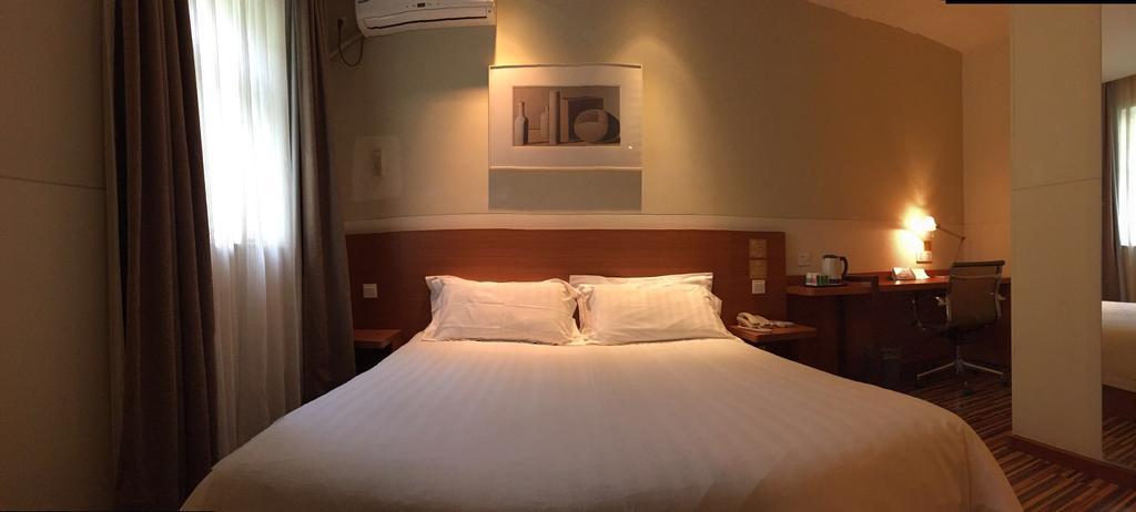 Goldmet Inn Changzhi Bayi Square Екстериор снимка